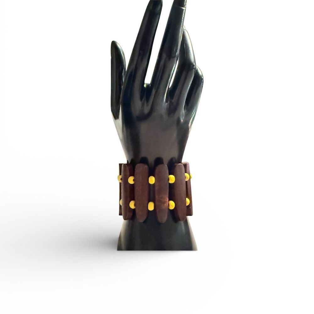 Boho Wooden Stretch Bracelet – Natural Wood & Yellow Bead Accents (Women)